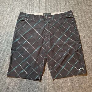 Oakley Board Shorts Mens 34 Wire Check Surf Swim Outdoors